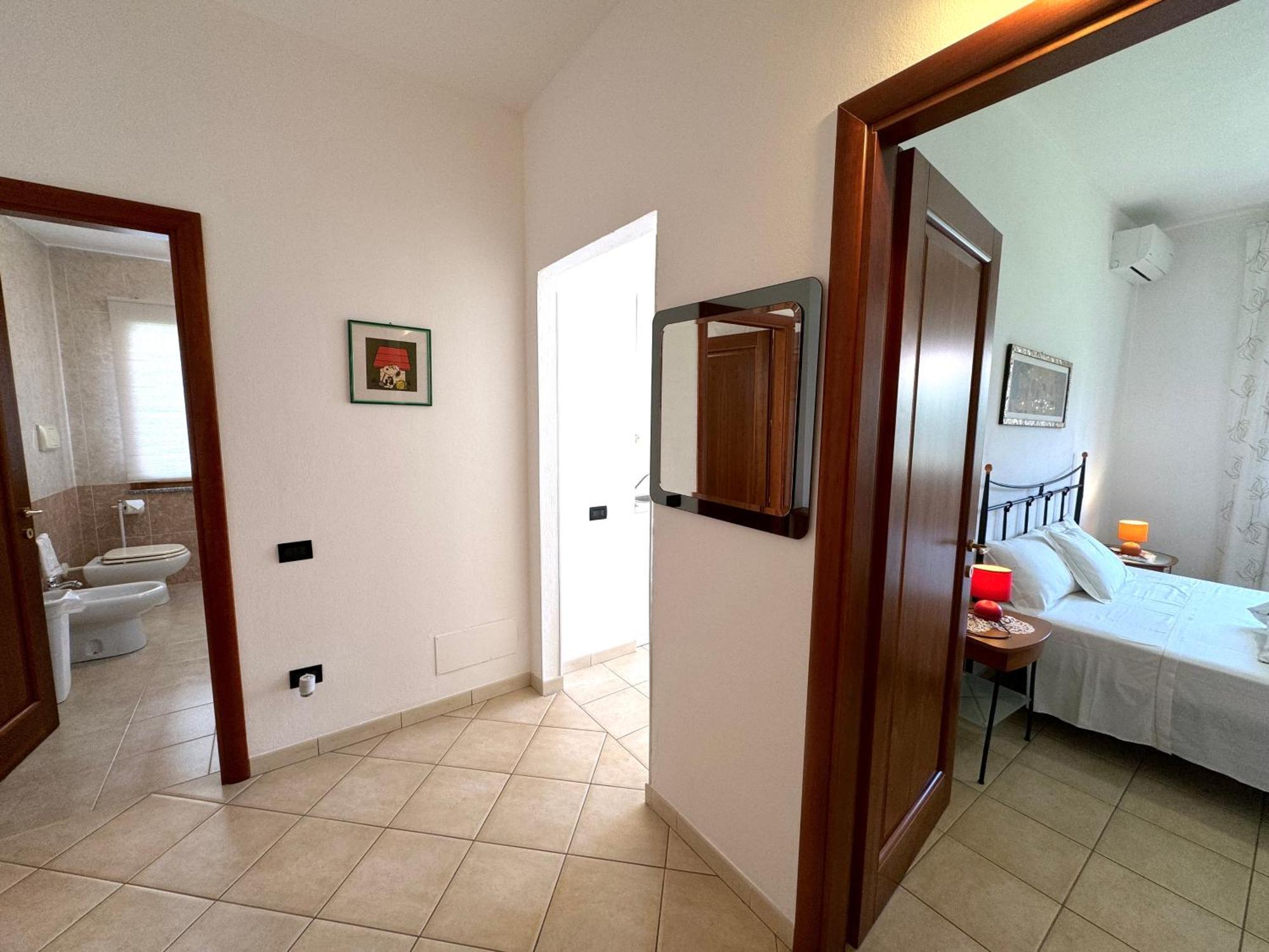 Rosa'S House - Zona Ospedaliera Apartment Cagliari Bagian luar foto