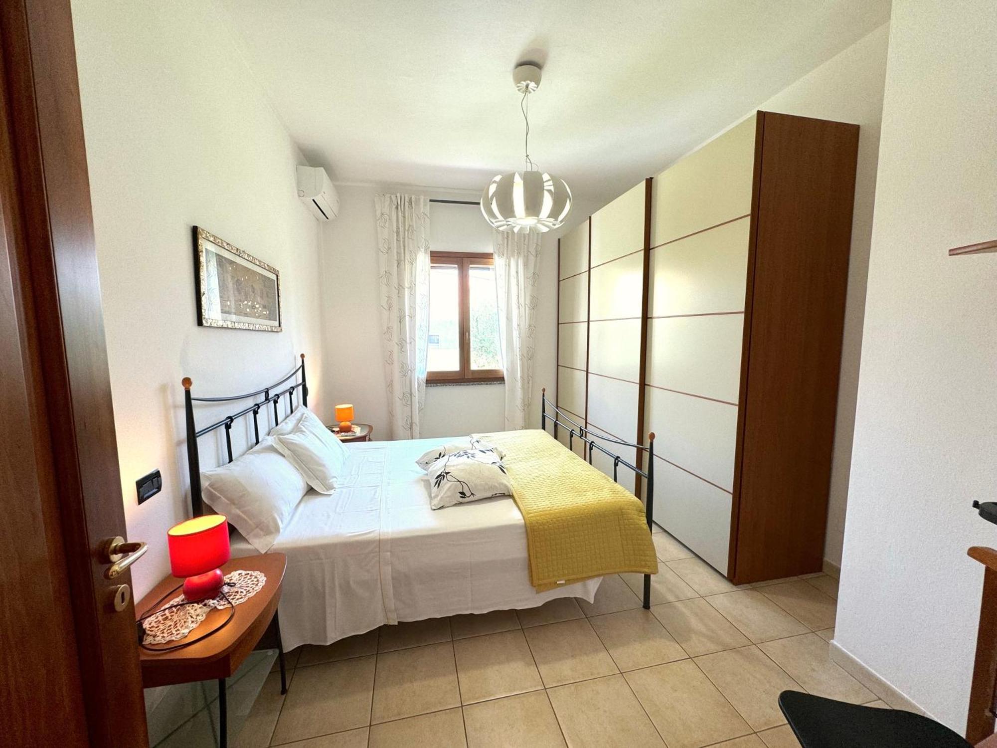 Rosa'S House - Zona Ospedaliera Apartment Cagliari Bagian luar foto